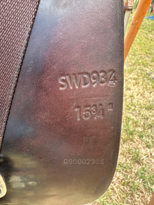 15 3/4” trainers dressage saddle